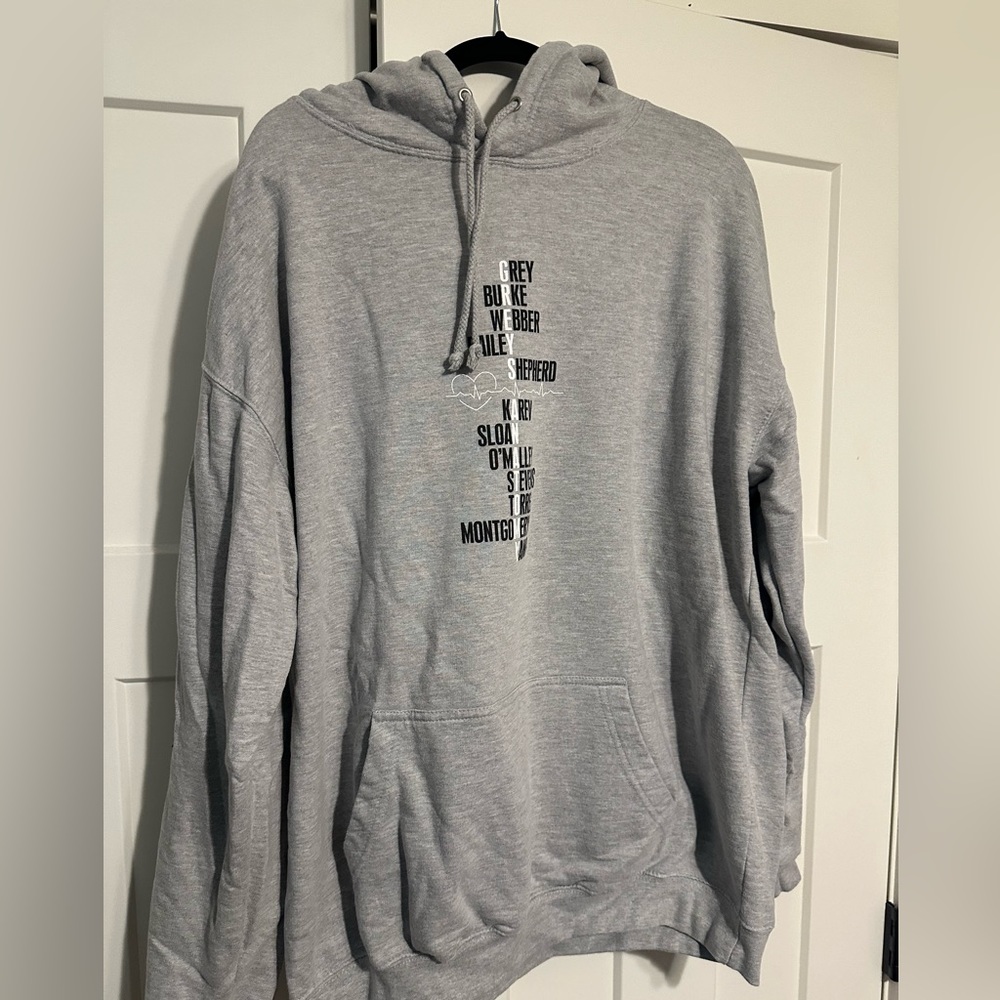 grey hoodie greys anatomy size 2xl worn once